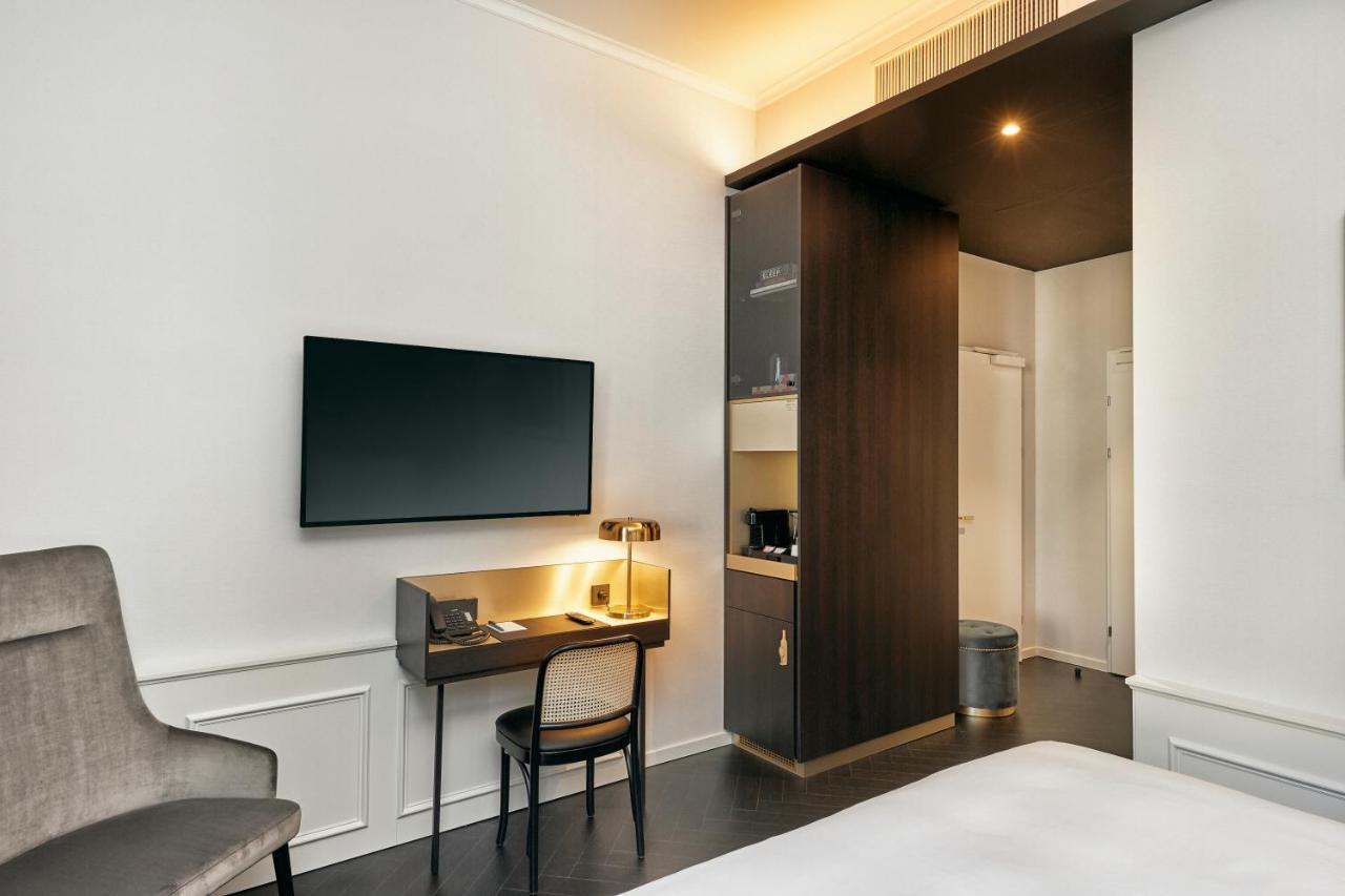 Hyperion Hotel Salzburg Bagian luar foto A room at the hotel