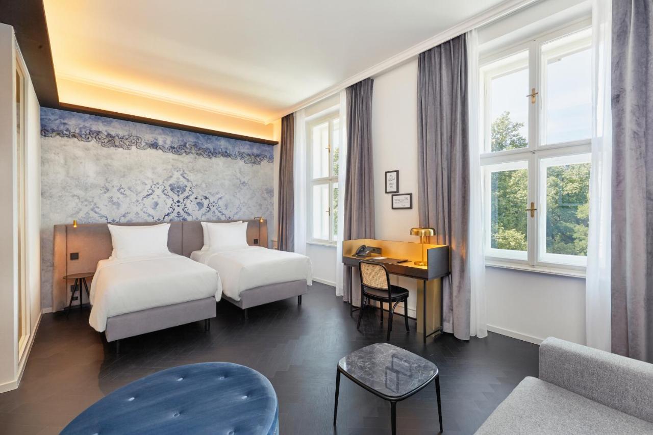 Hyperion Hotel Salzburg Bagian luar foto Deluxe room